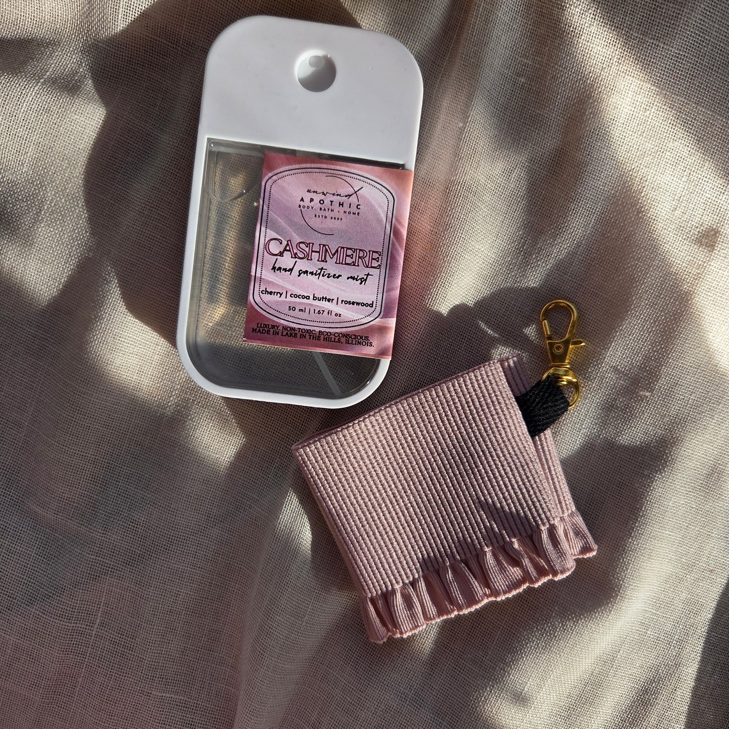 HAND SANI SKIRT KEYCHAIN