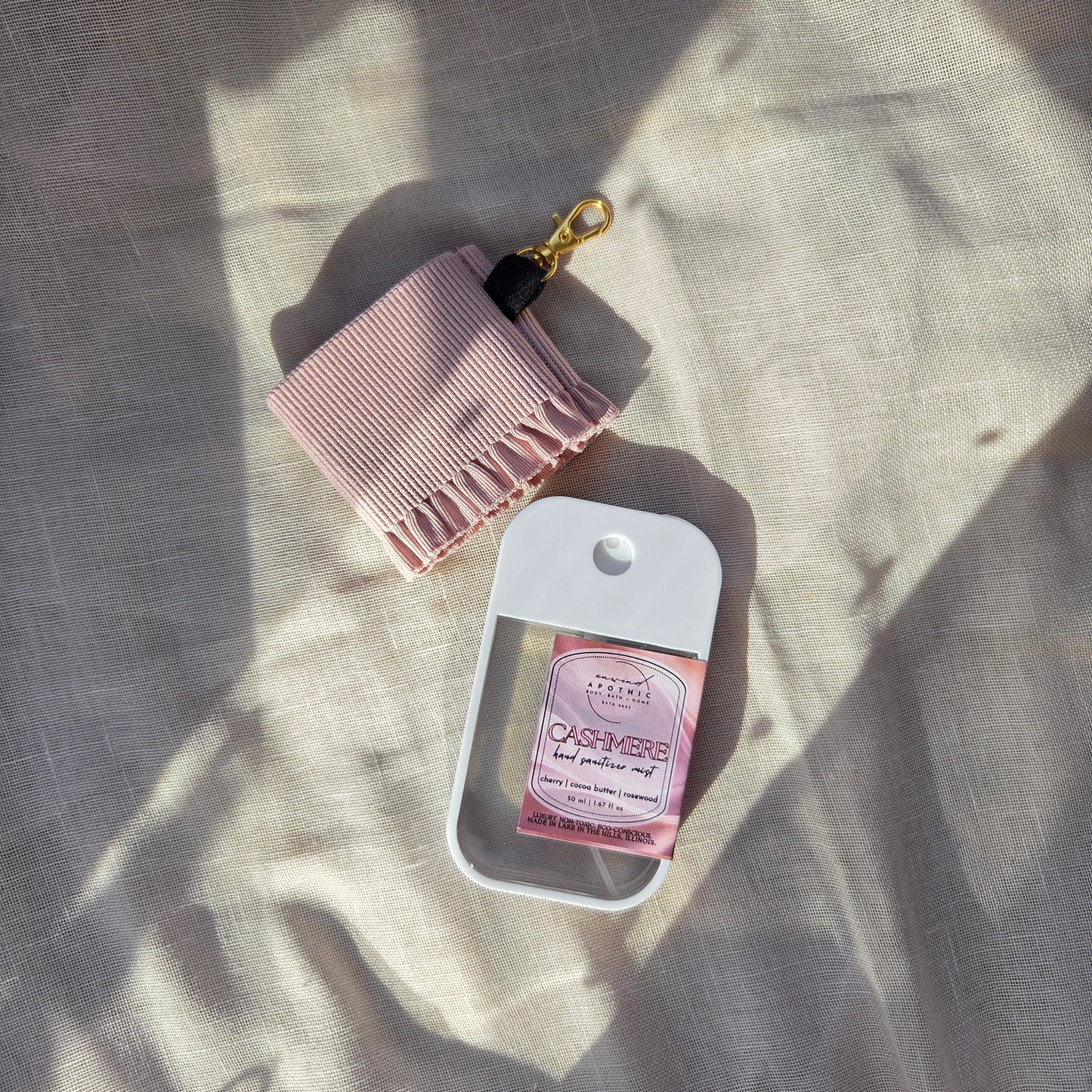 HAND SANI SKIRT KEYCHAIN